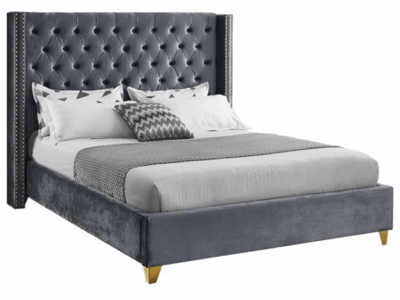Calais Chesterfield